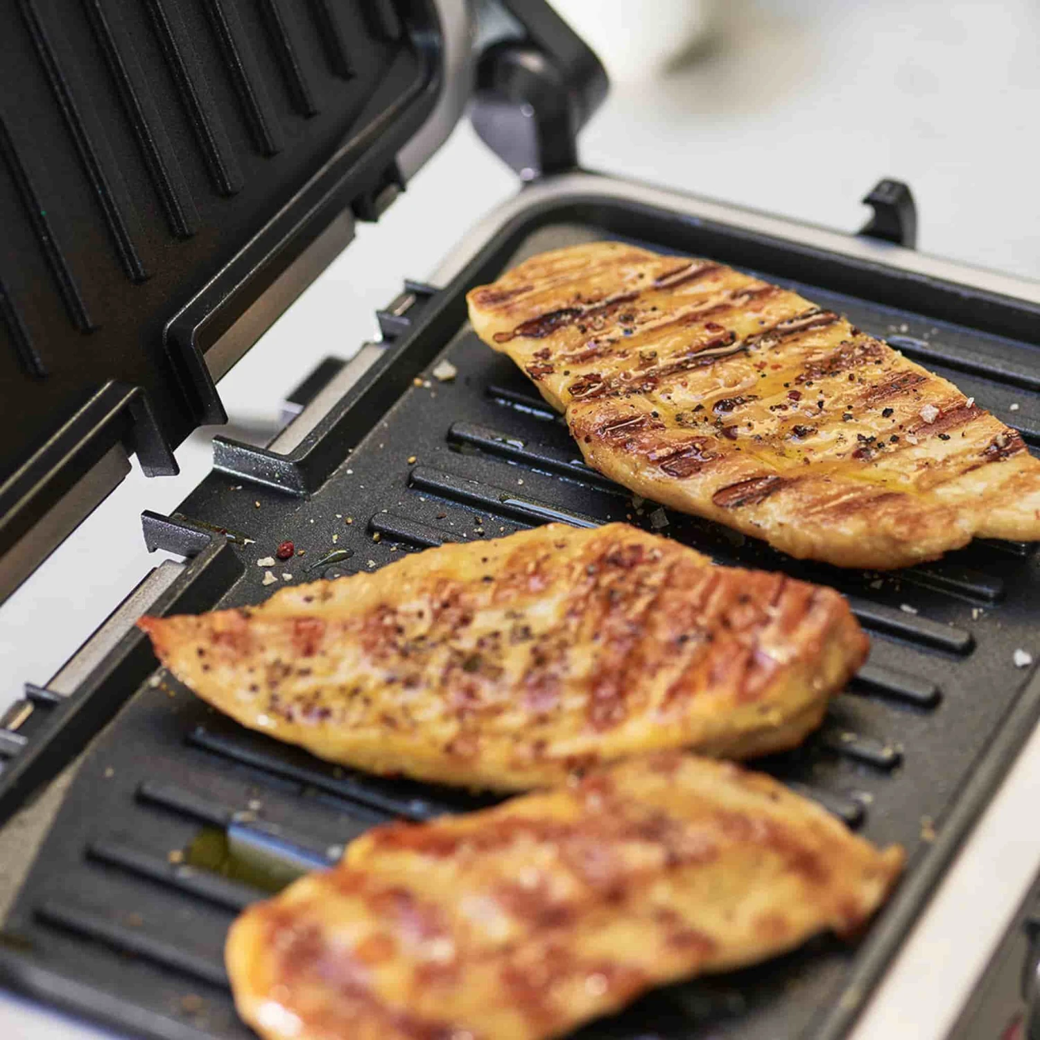 Cuisinart 2-in-1 Grill & Sandwich Maker 3 Cuisinart 2-in-1 Grill & Sandwich Maker - Image 3