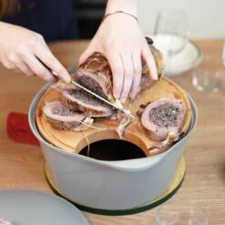 Cookut Wooden Chopping Board -De Buyer Store CT0005ACookutWoodenChoppingBoard 24cmlifestyle