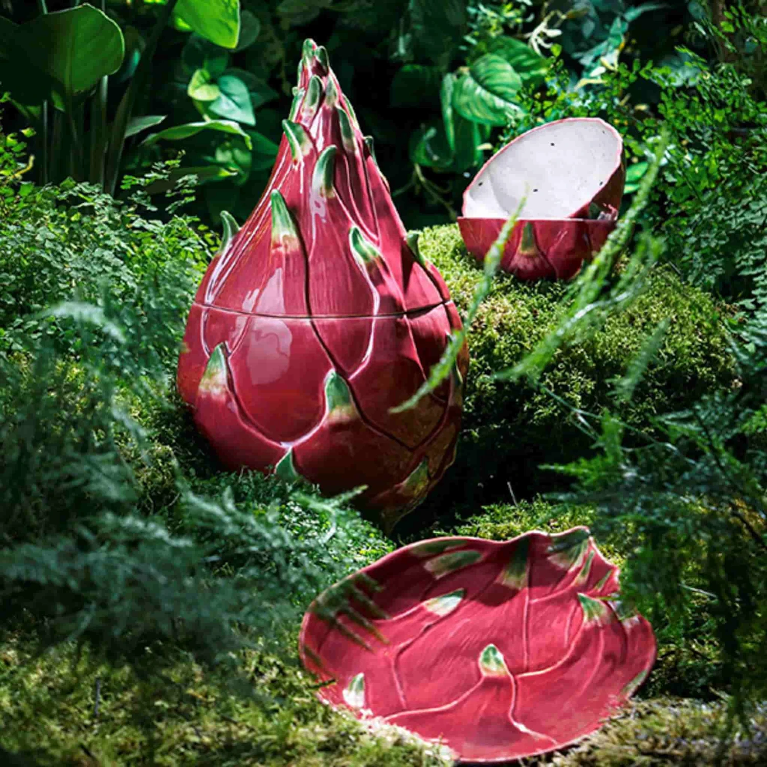 Bordallo Pinheiro Tropical Fruits Dragon Fruit Small Bowl, 14x14cm 4 Bordallo Pinheiro Tropical Fruits Dragon Fruit Small Bowl, 14x14cm - Image 4