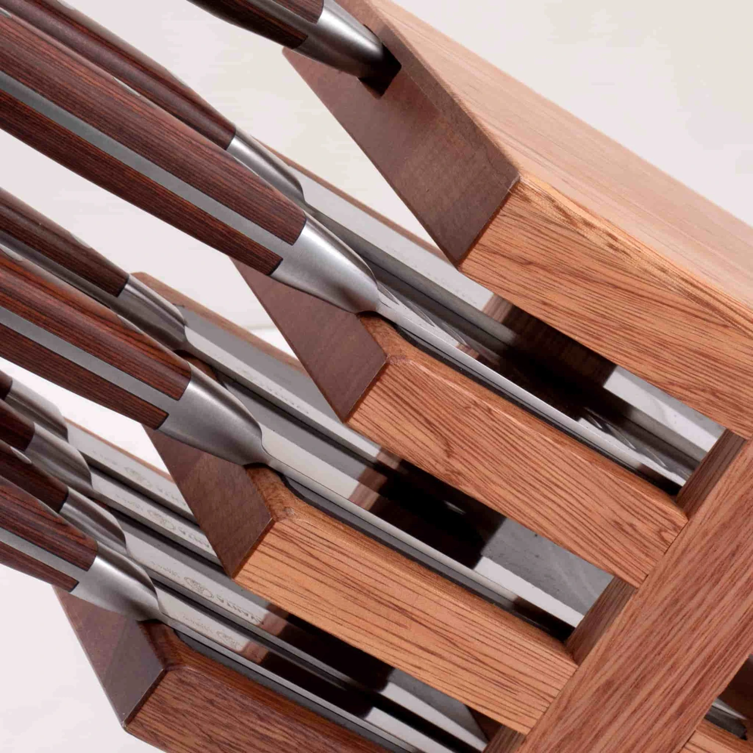 Messermeister Avanta 10 Piece Knife Block Set 4 Messermeister Avanta 10 Piece Knife Block Set - Image 4