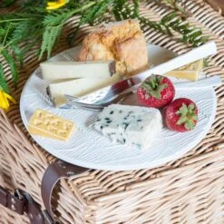 Bordallo Pinheiro White Cheese Tray With Yellow Cheese -De Buyer Store PRODUCAOCASAALEGREBORDALO 167 1