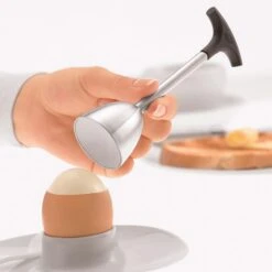 Rosle Modern Classics Egg Cracker -De Buyer Store RO0081 RosleModernClassicsEggCracker lifestyle