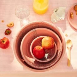 Splatter Fest Enamel Bowl, Pink 6 Splatter Fest Enamel Bowl, Pink -De Buyer Store ShopifyProduct 2040px 0001 Kapka 0188