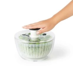 OXO Good Grips Little Salad & Herb Spinner 4.0 7 OXO Good Grips Little Salad & Herb Spinner 4.0 -De Buyer Store oxo little salad and herb spinner 4 0 4